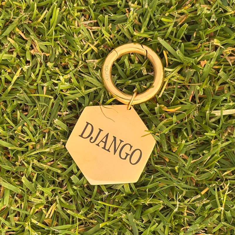 Gravierte Sechseck-Marke